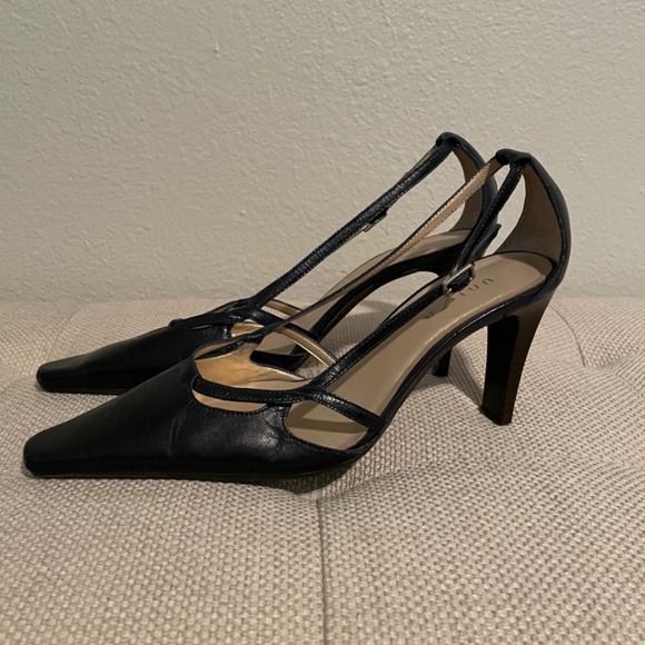 Navy Heels - Sz. 8.5 - Picture 2 of 4
